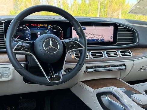 Used 2025 Mercedes-Benz GLE 350 4MATIC image 31