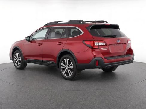 Used 2018 Subaru Outback 2.5i Limited AWD/4WD image 3