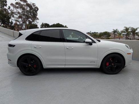 New 2025 Porsche Cayenne GTS image 8