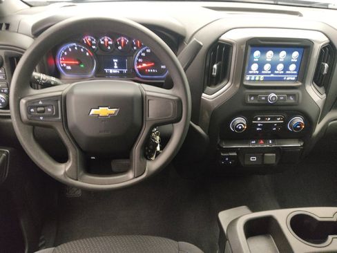 Used 2019 Chevrolet Silverado 1500 Custom w/ Custom Value Package AWD/4WD image 22