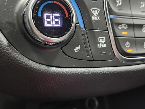 Used 2019 Chevrolet Equinox Premier image 8