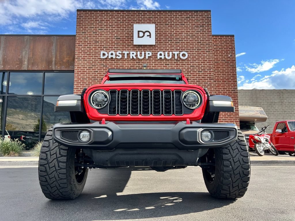 Used 2024 Jeep Wrangler Unlimited Rubicon w/ XTREMEE 35" Tire Package AWD/4WD image 2