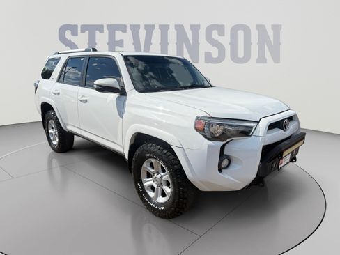 Certified 2019 Toyota 4Runner SR5 Premium AWD/4WD image 7