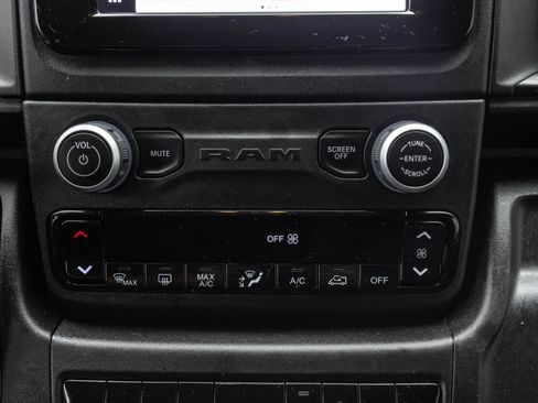 Used 2023 RAM ProMaster 2500 FWD image 24