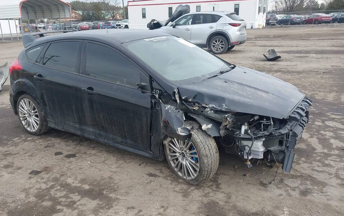 Used 2017 Ford Focus RS AWD/4WD image 47