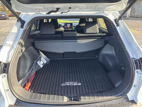 New 2025 Toyota Corolla Cross AWD Hybrid w/ Convenience Package image 39