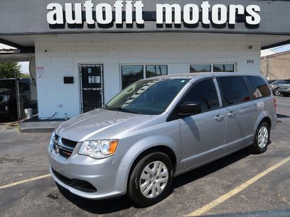 Used 2018 Dodge Grand Caravan SE w/ UConnect Hands-Free Group