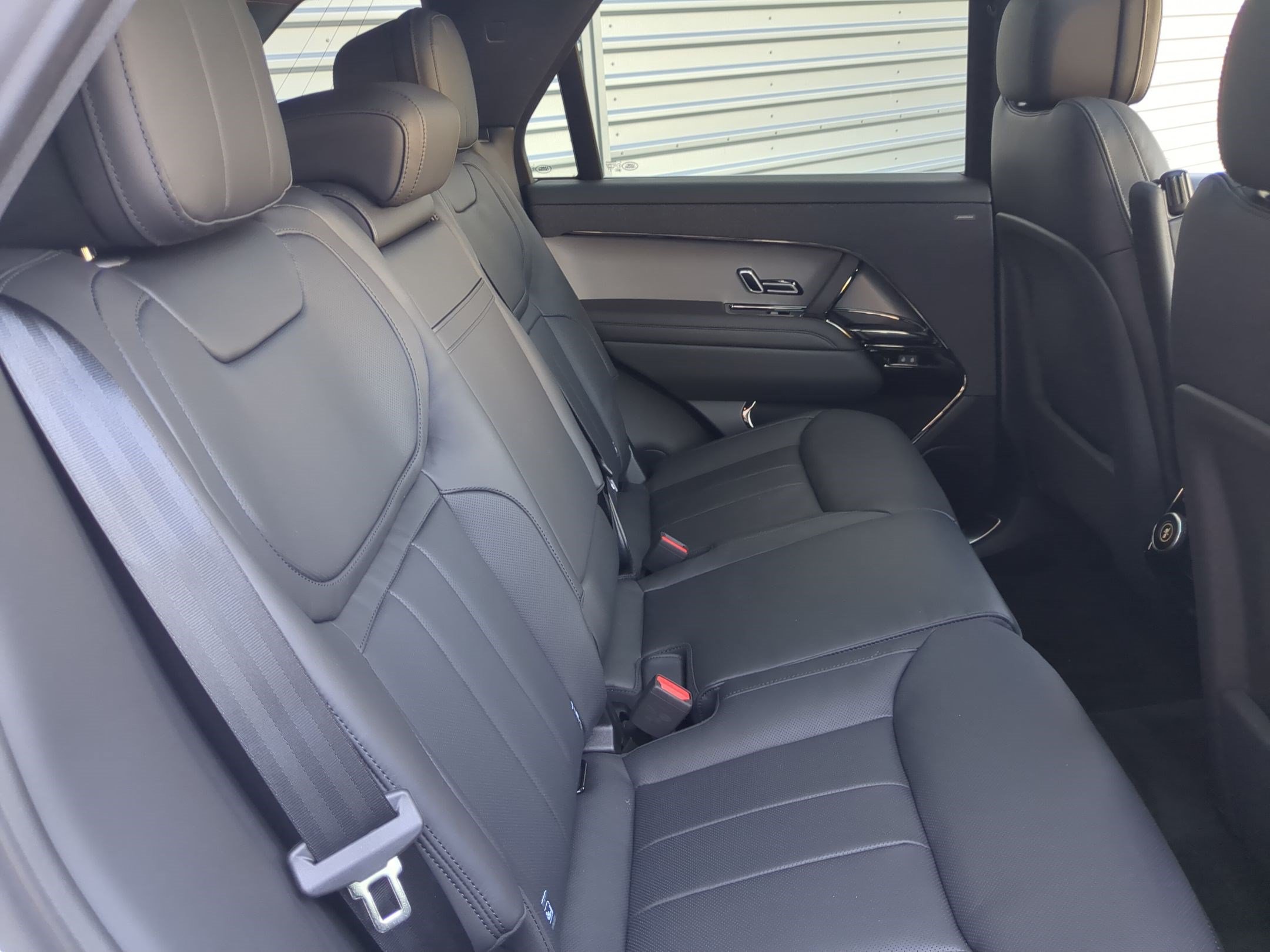 New 2027 Land Rover Range Rover Sport SE AWD/4WD image 30