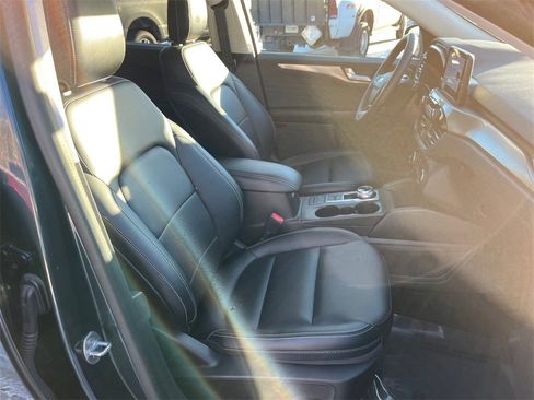 Used 2022 Ford Escape Titanium w/ Class II Trailer Tow Package image 23