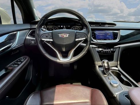 Used 2021 Cadillac XT6 Premium Luxury AWD/4WD image 10