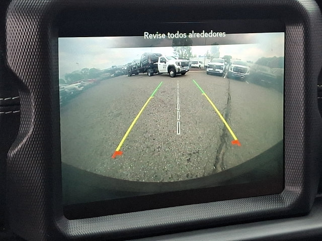 Used 2022 Jeep Wrangler Unlimited Sahara AWD/4WD image 14