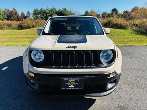 Used 2016 Jeep Renegade Latitude image 11