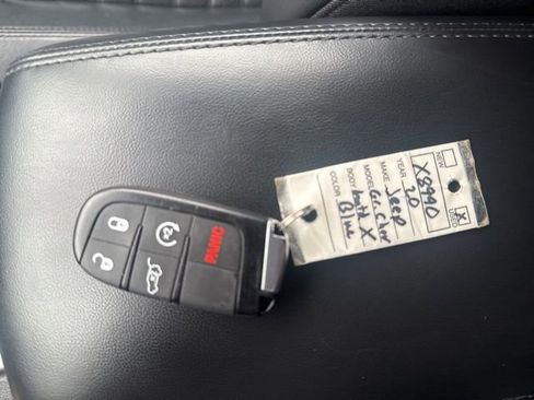 Used 2020 Jeep Grand Cherokee Limited X image 25