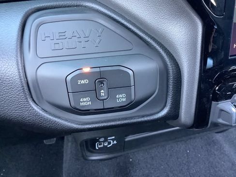 New 2026 RAM 2500 Big Horn AWD/4WD image 17