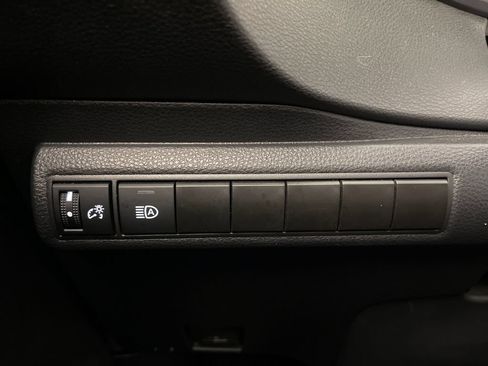 Certified 2023 Toyota Corolla LE FWD image 28