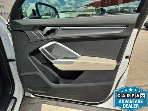 Used 2023 Audi Q3 2.0T Premium Plus w/ Premium Plus Package image 24