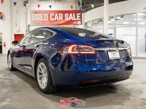 Used 2017 Tesla Model S 90D image 5