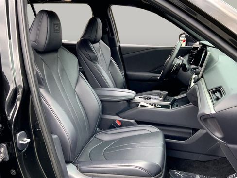 Certified 2025 Lexus TX 500h AWD w/ Technology Package image 9