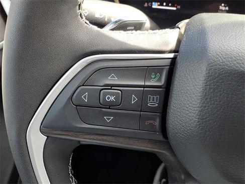 New 2025 Jeep Grand Cherokee L Limited image 27