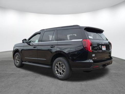 New 2026 Ford Expedition Active RWD image 3