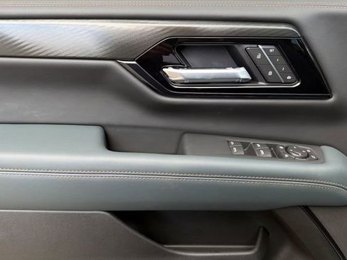 New 2026 GMC Yukon XL AT4 w/ AT4 Premium Plus Package AWD/4WD image 10