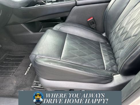 Used 2023 Nissan Rogue Platinum w/ Platinum Premium Package image 8