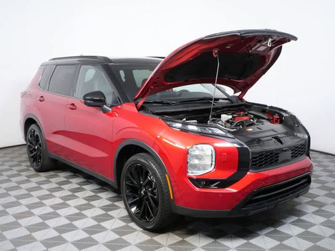 Used 2024 Mitsubishi Outlander SEL Black Edition image 33