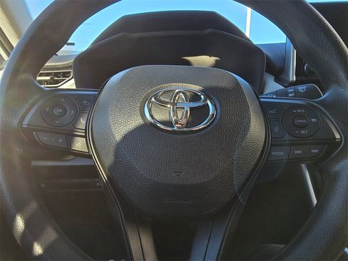 Certified 2025 Toyota RAV4 XLE image 28