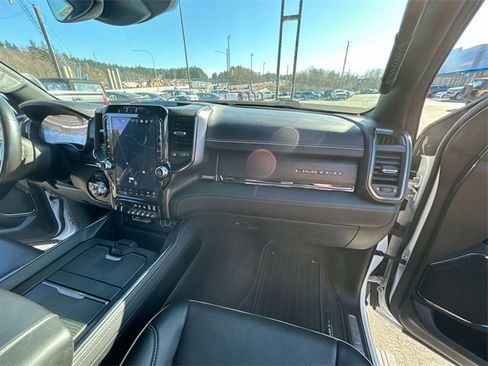 Used 2022 RAM 1500 Limited w/ Body-Colour Bumper Group image 28