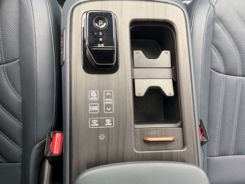Certified 2024 Nissan Ariya AWD image 25