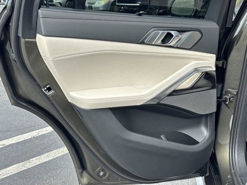 New 2026 BMW X6 xDrive40i w/ Executive Package image 13
