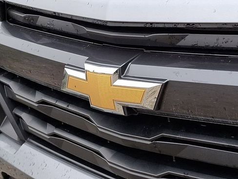 Used 2023 Chevrolet Colorado LT w/ LT Convenience Package II RWD image 10