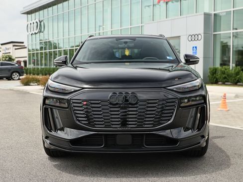 New 2027 Audi SQ6 e-tron Premium Plus AWD/4WD image 13