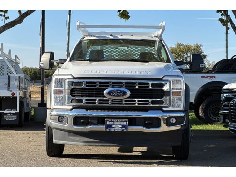 New 2023 Ford F450 XL w/ XL Chrome Package image 6