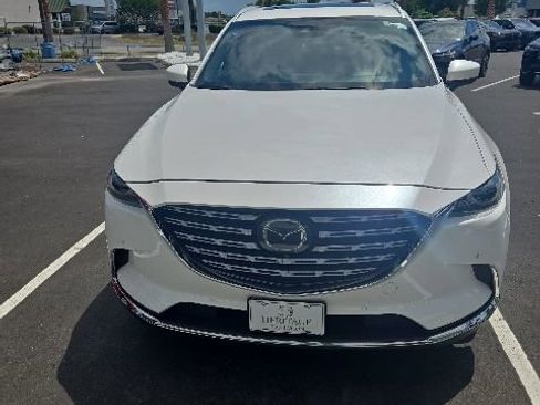 Used 2023 MAZDA CX-9 Signature AWD/4WD image 2