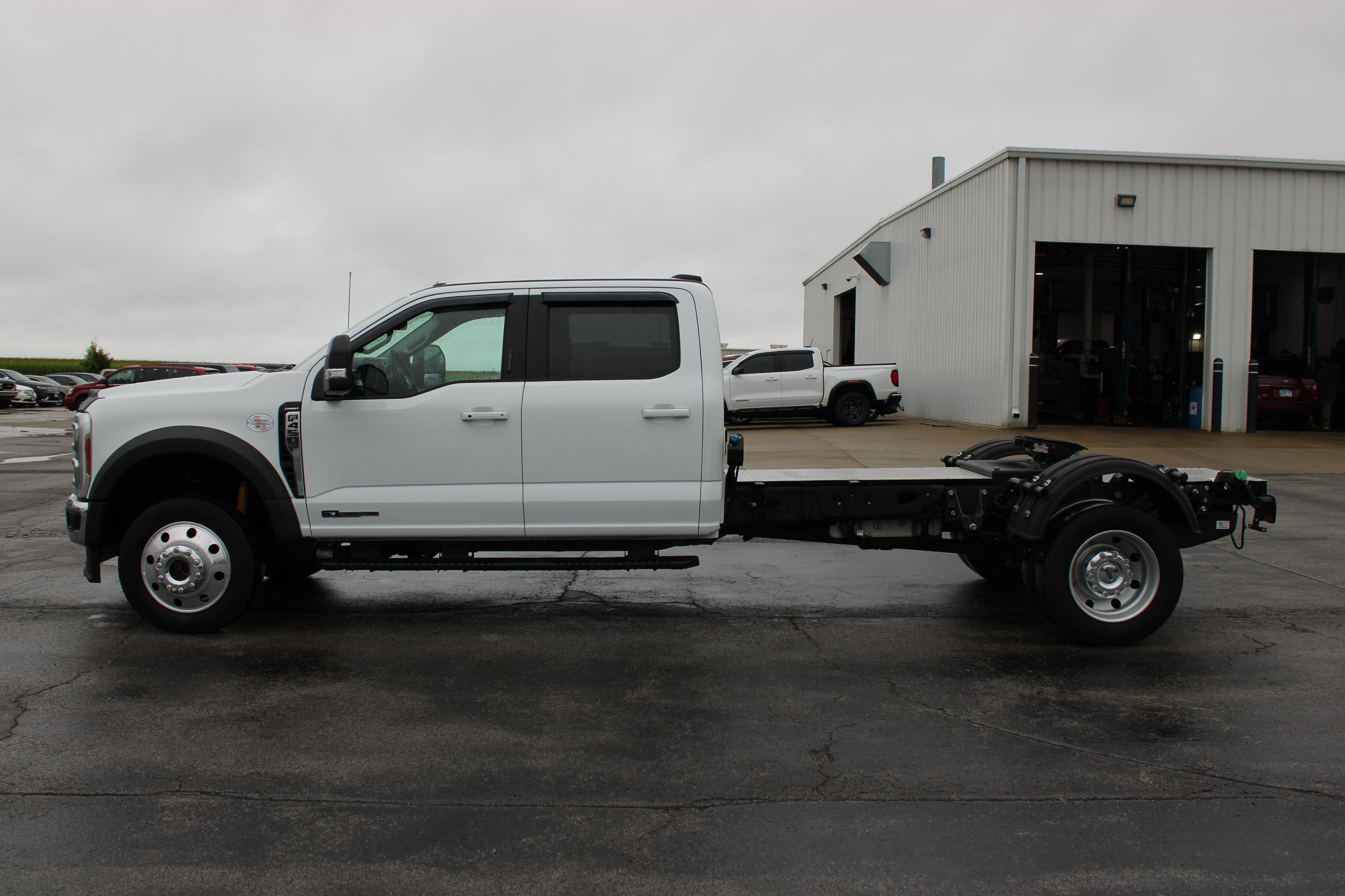 Used 2024 Ford F450 Lariat AWD/4WD image 5
