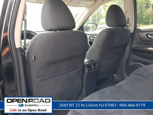 Used 2015 Nissan Rogue SV AWD/4WD image 38