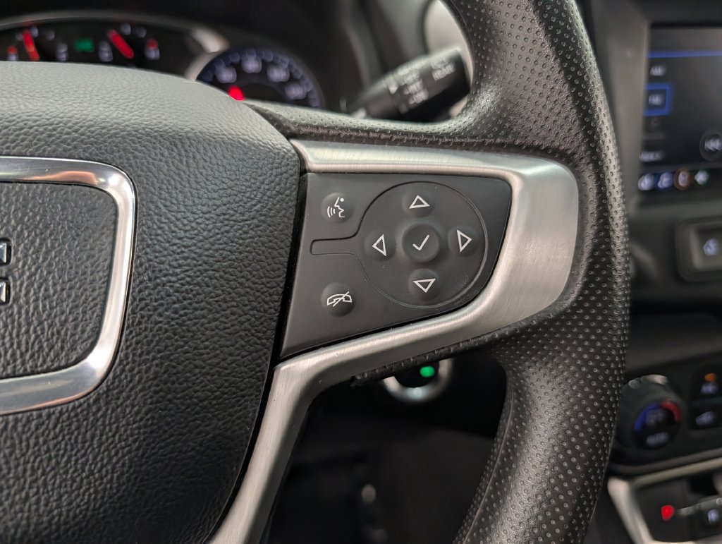 Used 2023 GMC Terrain SLE w/ Driver Convenience Package AWD/4WD image 21