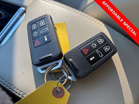 Used 2014 Volvo XC60 T6 image 25