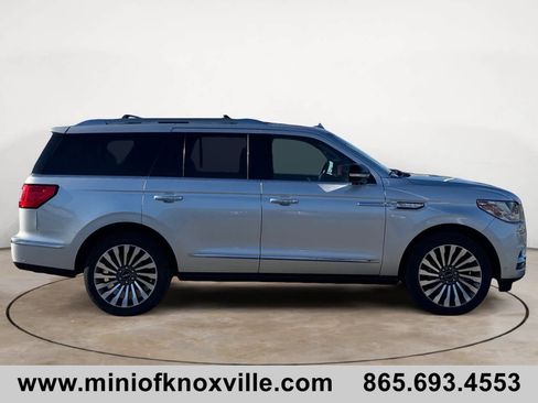 Used 2019 Lincoln Navigator Reserve w/ Cargo Package image 2