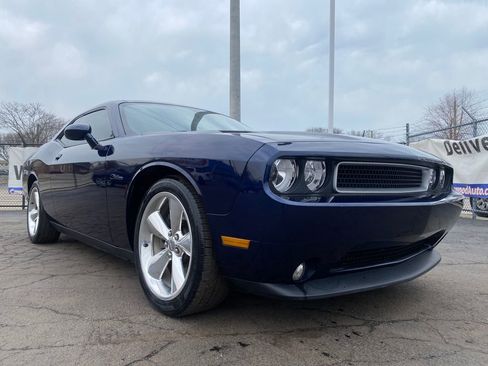 Used 2014 Dodge Challenger R/T image 29