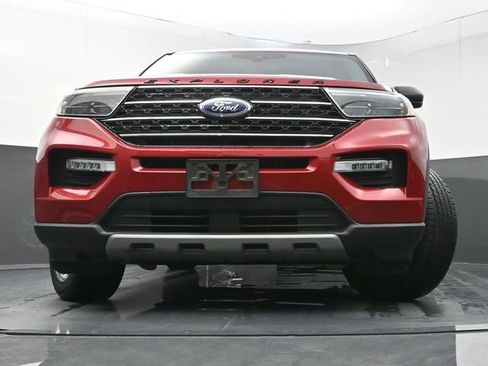 Used 2022 Ford Explorer XLT w/ Equipment Group 202A image 34