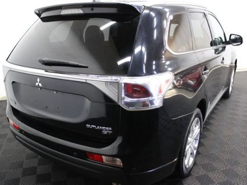 Used 2014 Mitsubishi Outlander GT AWD/4WD image 6