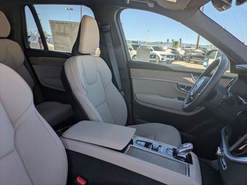 New 2026 Volvo XC90 B6 Core AWD/4WD image 14