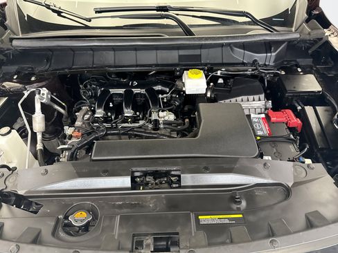 Used 2024 Nissan Pathfinder SV AWD/4WD image 22