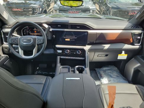 New 2026 GMC Sierra 2500 Denali w/ Denali Reserve Package AWD/4WD image 6