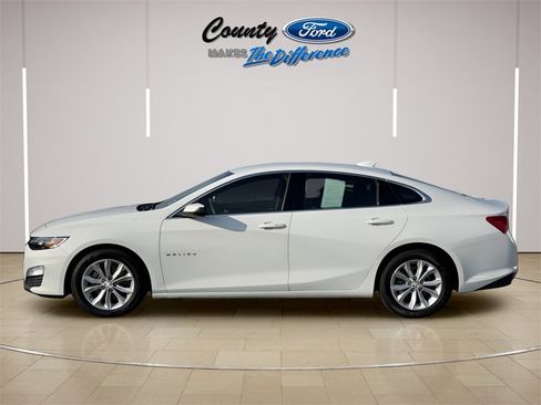 Used 2024 Chevrolet Malibu LT image 3