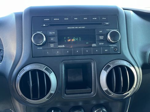 Used 2017 Jeep Wrangler Unlimited Sport w/ Max Tow Package image 27