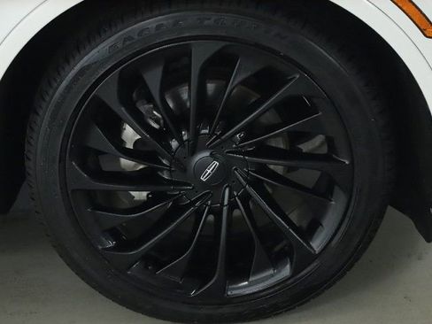 Used 2023 Lincoln Aviator Black Label w/ Jet Package image 10