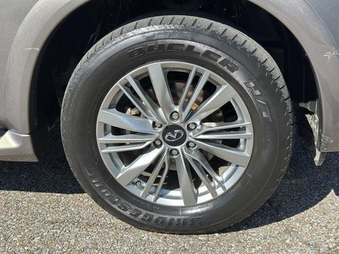 Used 2018 INFINITI QX80 Base image 12